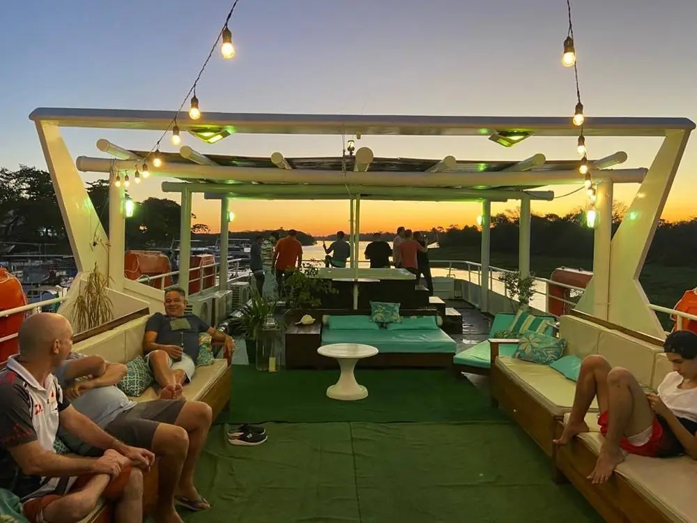 Deck ao pôr do sol